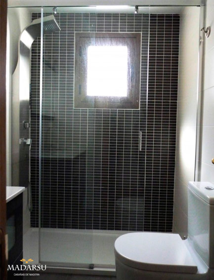 Baño primera planta de la Casa del Lago