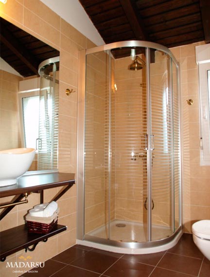 Baño segunda planta de la Casa del Lago II