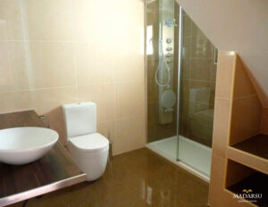 Baño planta baja de la Casa del Lago I