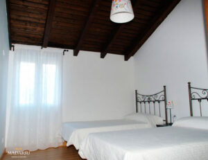 Dormitorio doble segunda planta de la Casa del Lago II
