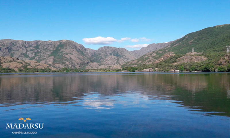 Inicia la temporada de baño en el Lago de Sanabria