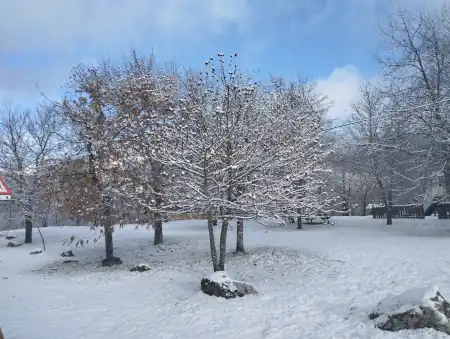 La nieve cubre el Lago de Sanabria